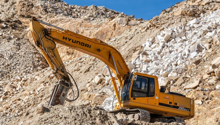 Sewa Excavator Murah Jakarta – Solusi Tepat untuk Proyek Penggalian & Konstruksi Anda